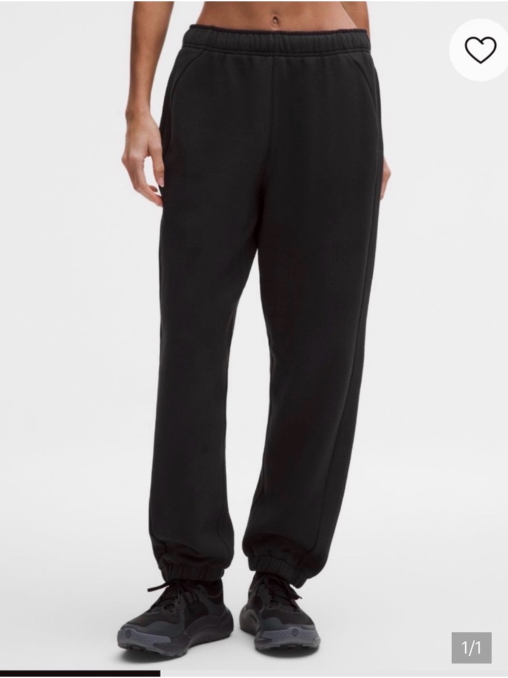 Lululemon Scuba Mid-Rise Jogger - short
